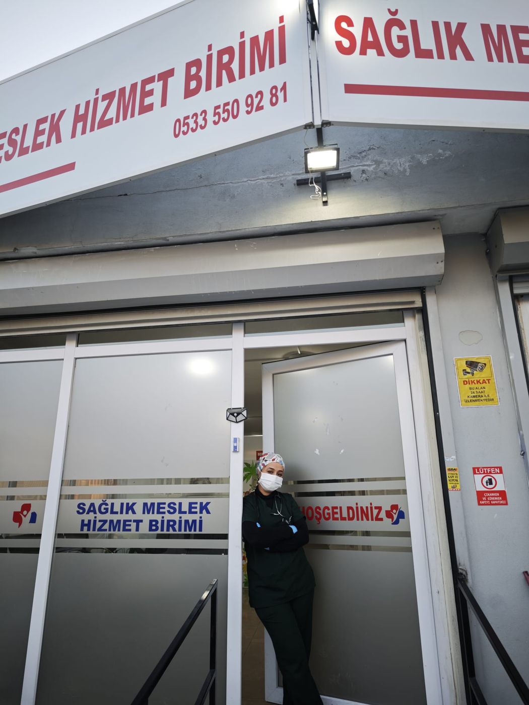 Kabin girişi ve sağlık personelimiz